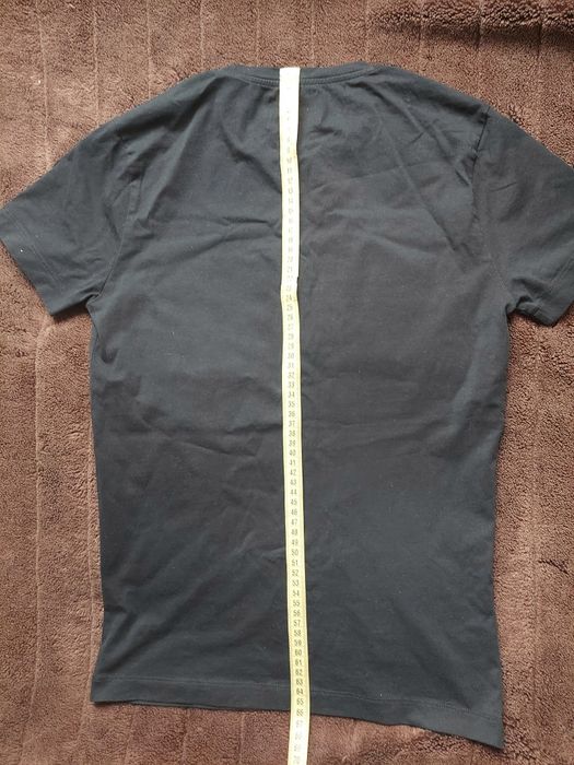 Футболка фірми Calvin klein jeans оригінал 

Размер: XL ідуть на S

За