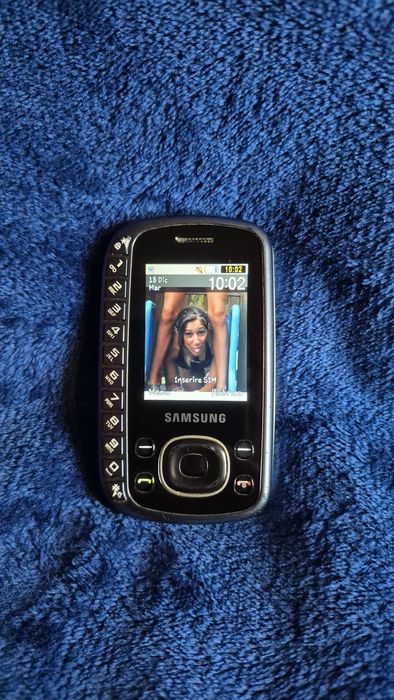 Вінтажний мобільний телефон Samsung GT-B3310