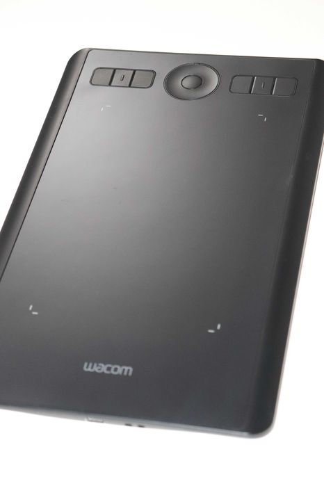 Графічний планшет Wacom Intuos Pro S PTH-460 - (USB, Bluetooth, multitouch) Pro Pen 2