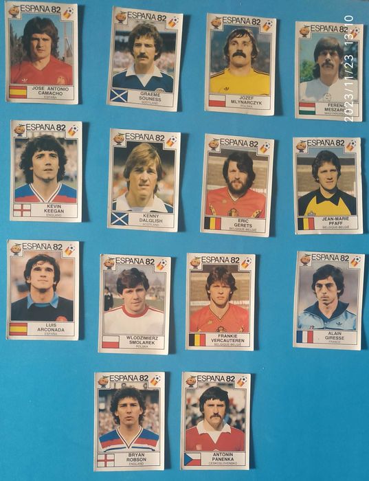 PANINI - Cromos Mundial de Futebol - Espanha 1982 . RAROS POR COLAR