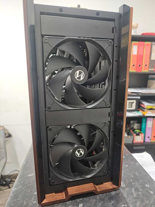 PC GAMING ryzen 7600X 32GB DDR5 rtx 5070 disco 2tb