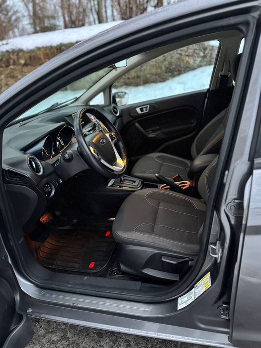 FORD FIESTA 2013 рік