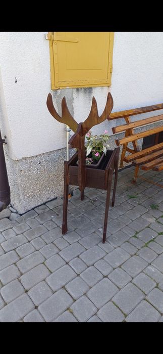 Jeleń donica z drewna ozdoba