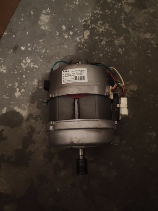 Silnik pralki indesit