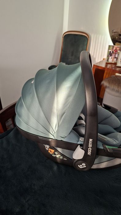 Ovo Maxi-cosi Pebble 360 - Essential Green