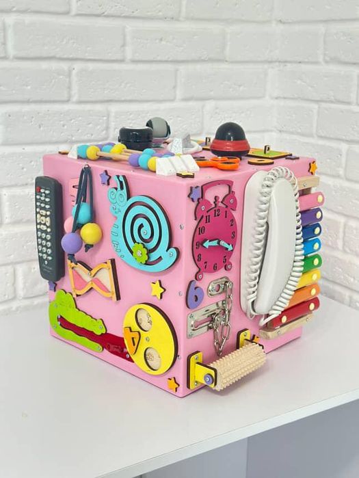 Бізікуб Бізібудиночок Бізіборд