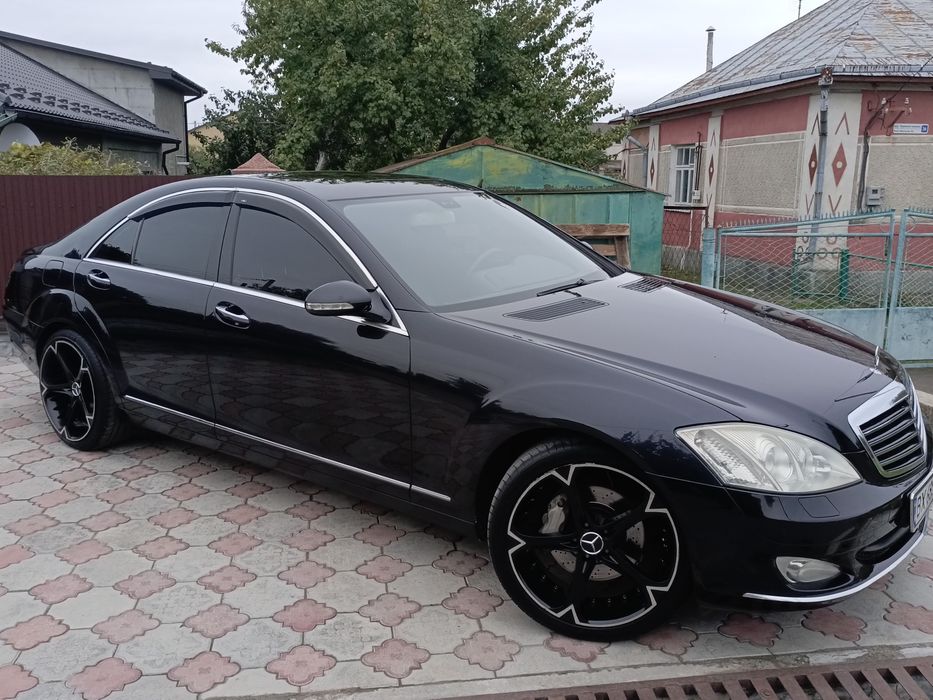 Mercedes S-class w221