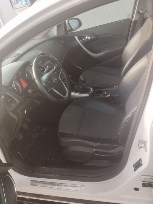 Opel Astra — fotografia 7