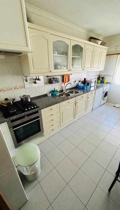 Alugo quarto em monte Abrão