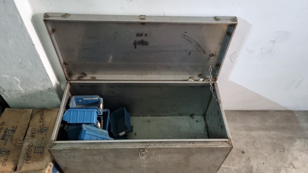 Bau de ferramentas em inox