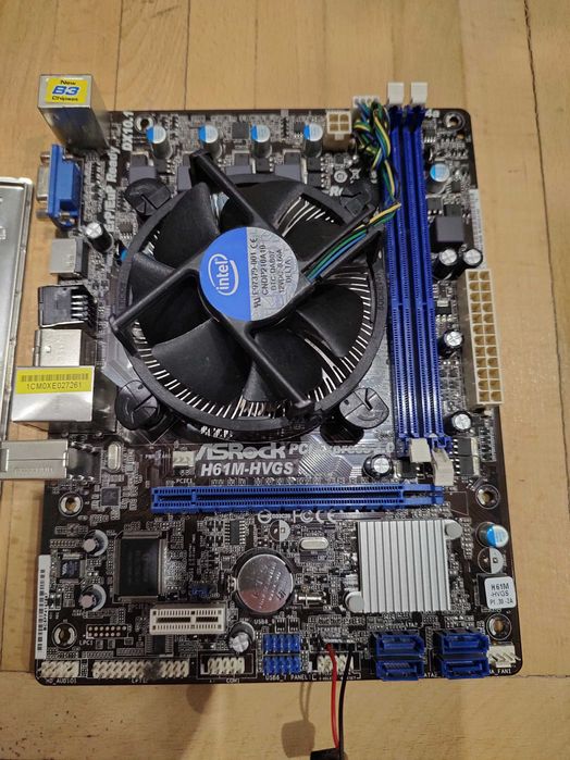 Материнська плата socket 1155 з процесором i3-2120 та охолодженням