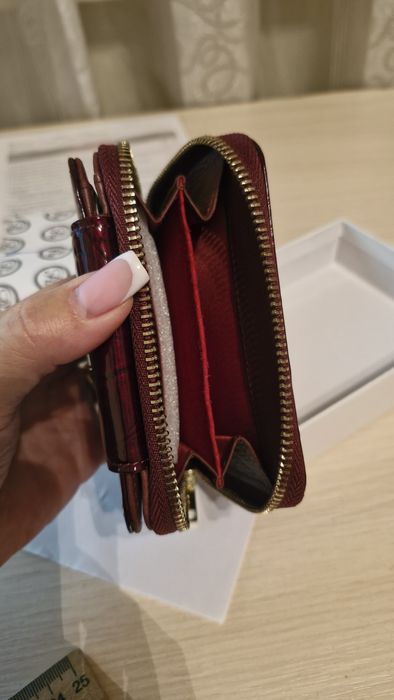 Продаю ласковая кожа кошелёк женский