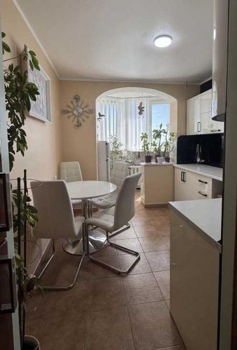 Продаж 2к квартири на Таїрова | Вид на море | Капітальний ремонт