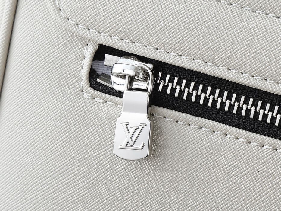 LOUIS VUITTON DISTRICT черная и белая сумка мужская планшетка