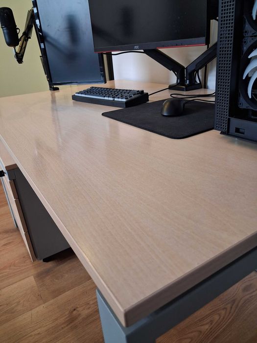 Secretaria e módulo gavetas