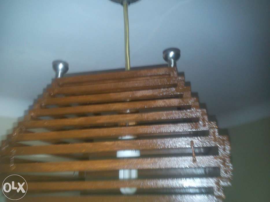 Candeeiros artesanais de madeira /aceito trocas