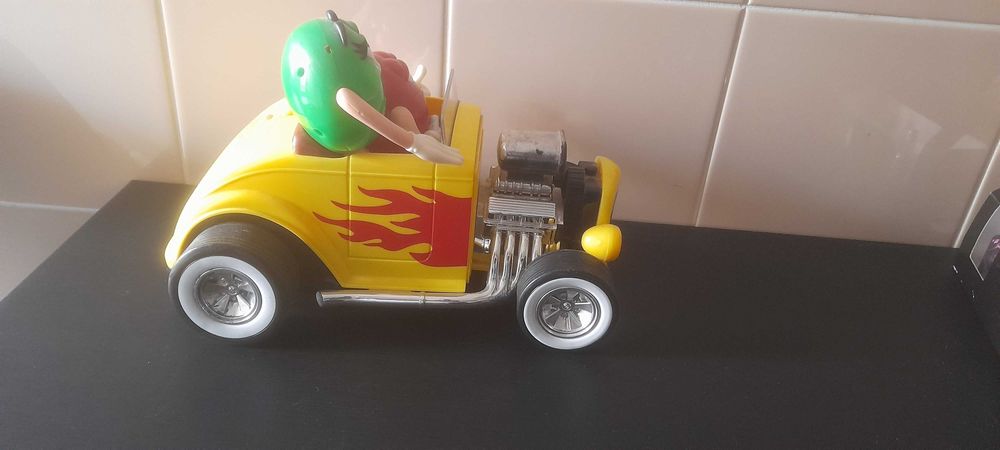 Brinde  m&m  - dispensador hot road