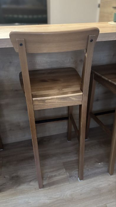 Wyspa kuchenna+krzesła barowe