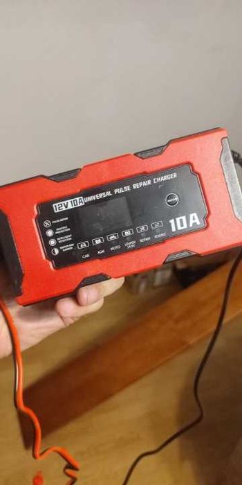 Зарядное устройство всех типов свинец AGM li-ion lifepo4 12в 10А 14,6В