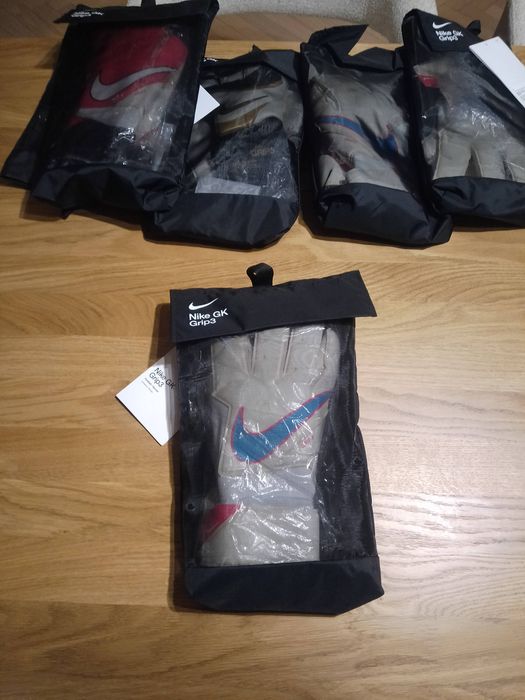 Rękawice bramkarskie Nike grip 3. R.9
