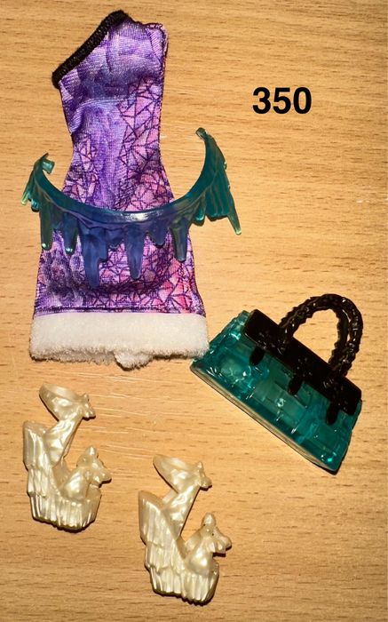 Monster high аутфіт монстер хай взуття