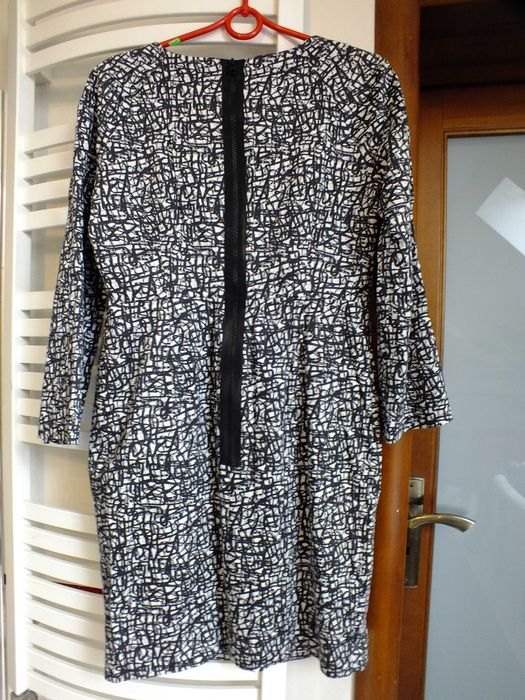 Sukienka czarno-biała