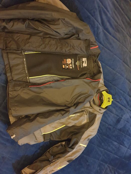 Casaco motar Richa como novo