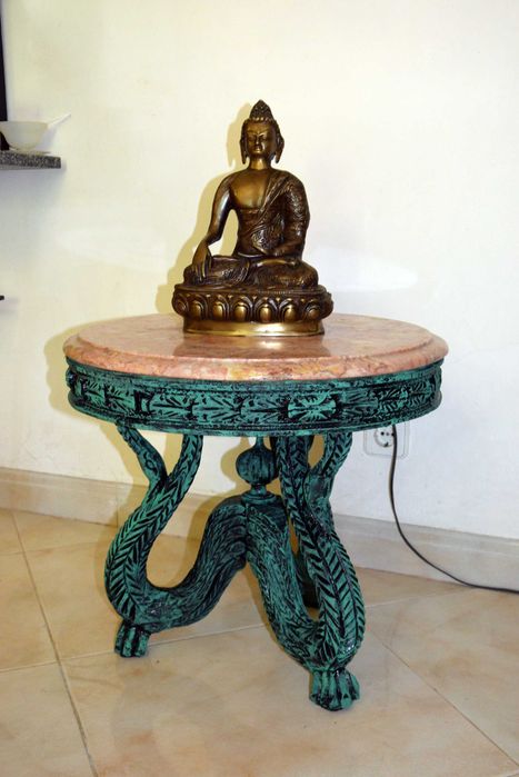 Mesa Antiga madeira trabalhada e mármore