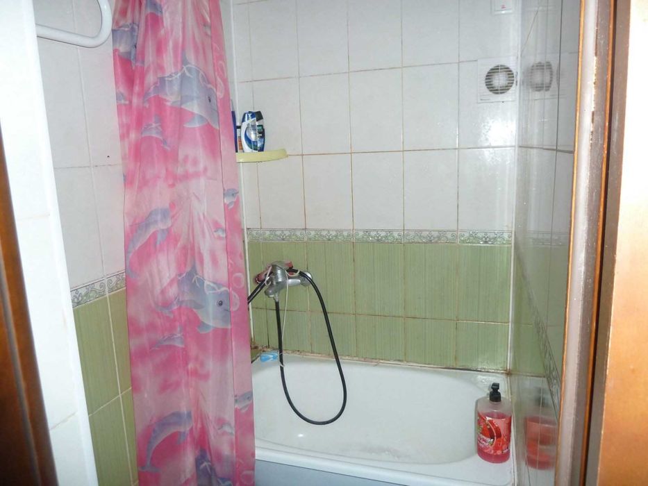 Здам свою окрему кімнату р-н Грушевського