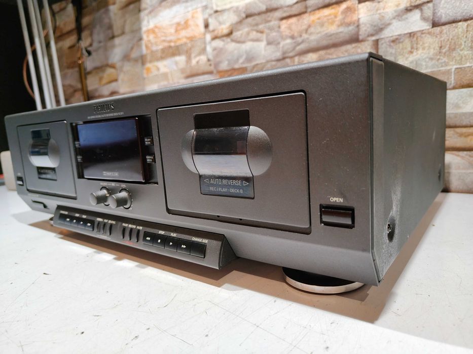 Magnetofon Philips FC-911
