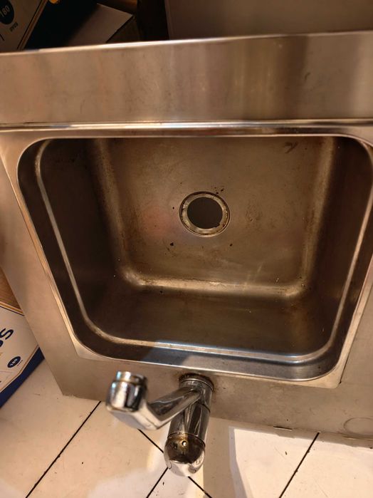 Lava loiça com tampo em inox
