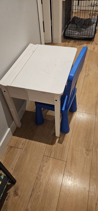 Biurko + krzesełko dla dziecka
