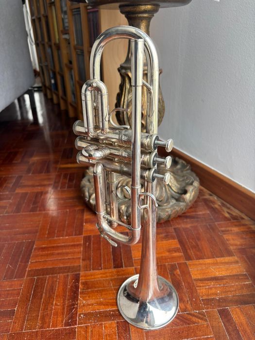 Trompete em dó yamaha