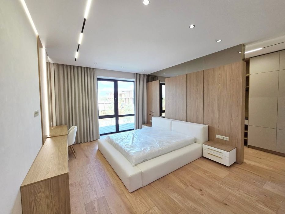 Будинок 250 м2 в КМ охорона басейн газ ремонт с. Ходосівка 8 км Київ