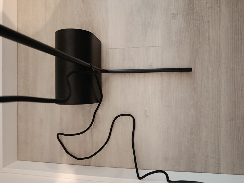 Candeeiro pé IKEA