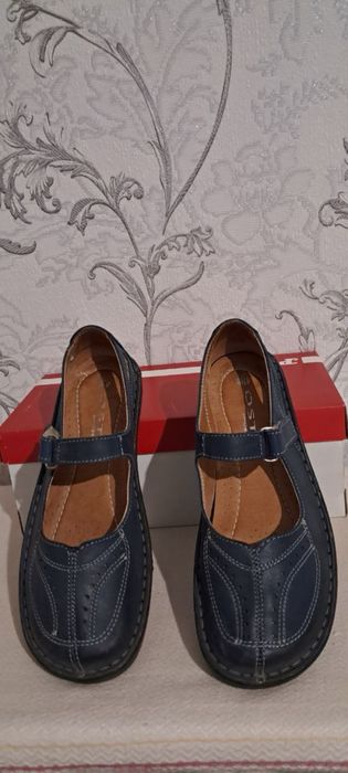 Шкіряні, жіночі босоніжки