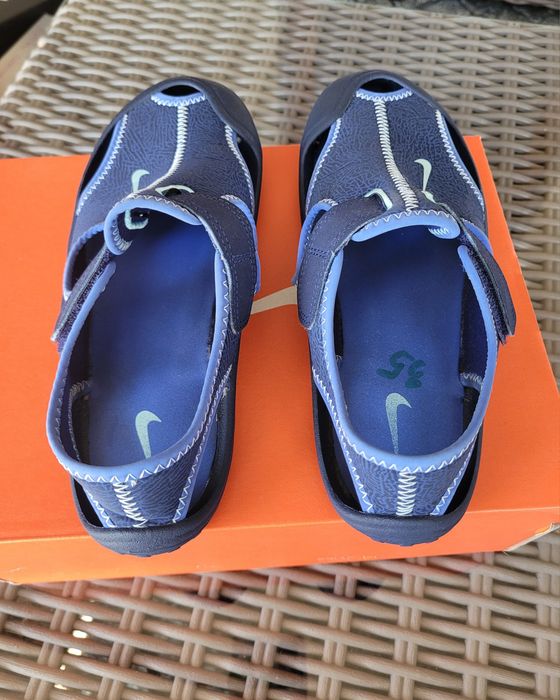Sandały Nike roz. 35