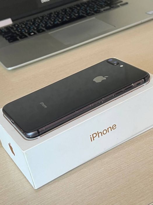 Apple iPhone 8 Plus 64 гб
