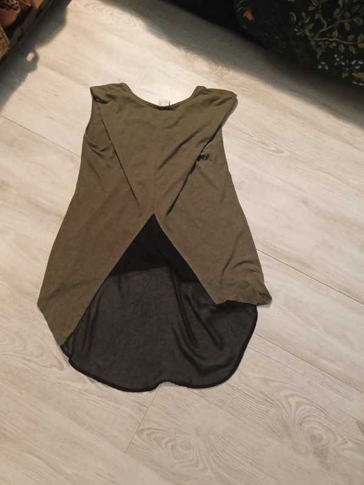 Efektowny top z tiulem