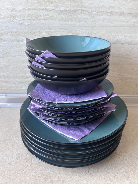 Komplet obiadowy 18 sztuk z Agaty