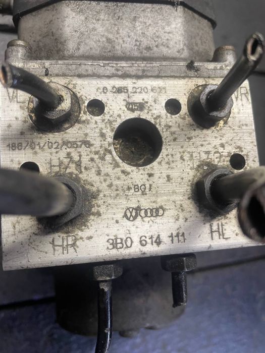 БЛОК ABS AUDI VW Passat B5, SKODA Superb 3B0614111