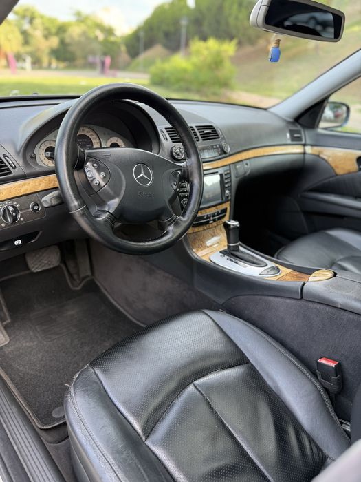 Mercedes-Benz E 220 — fotografia 6