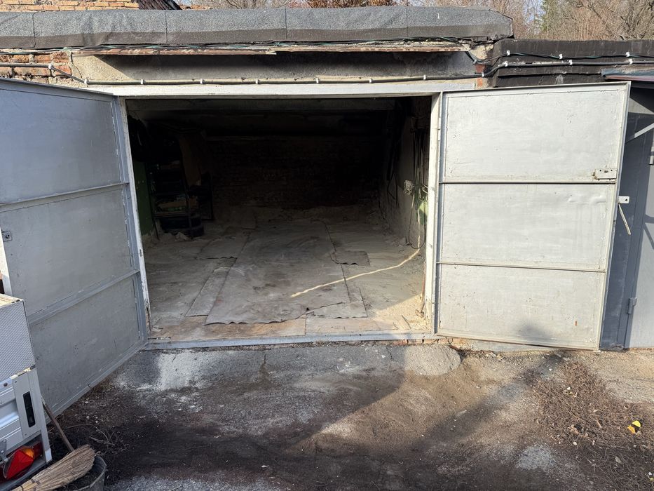 Продам гараж , кооператив Геолог , район Єврейського кладовища.