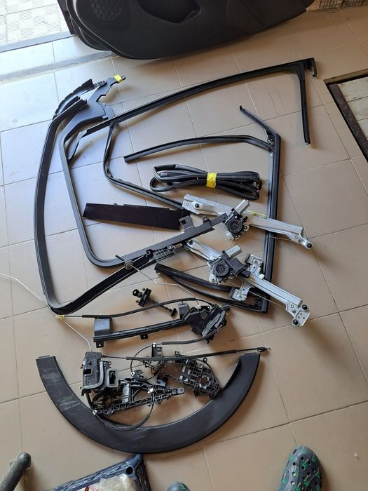 Скло в двери шевроле болт ЕУВ EUV