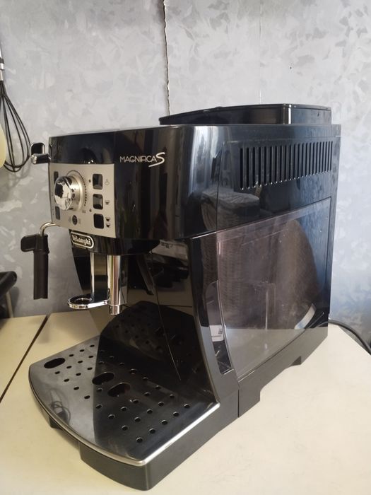 Кавоварка DeLonghi Magnifica S б/в 2022 р. Повне ТО