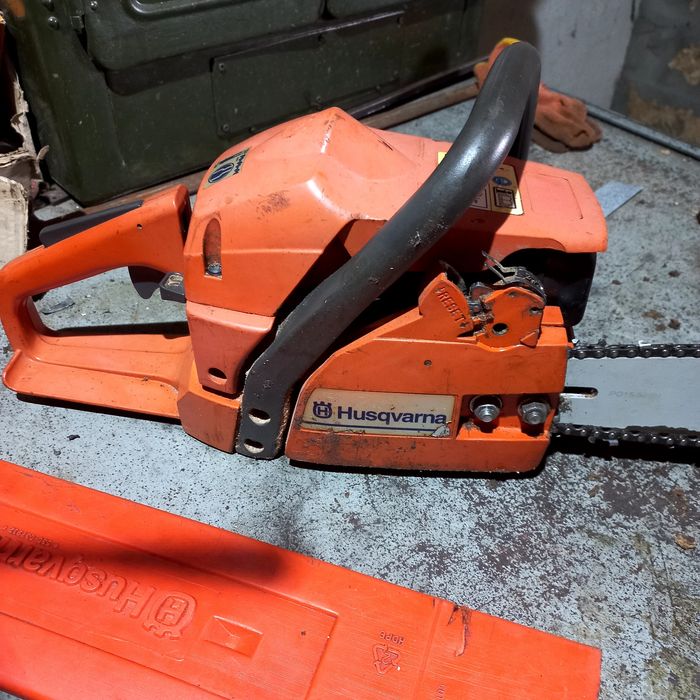 Бендзопила Husqvarna 137