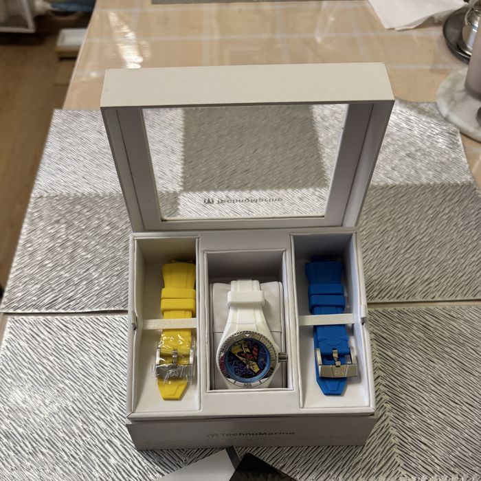 Часы TechnoMarine