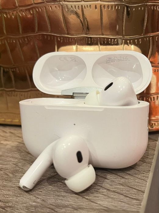 Airpod 2nd Generation64584971045123120
