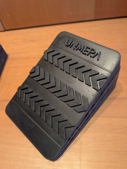 Cunhas de borracha para ginásio - UNMERA