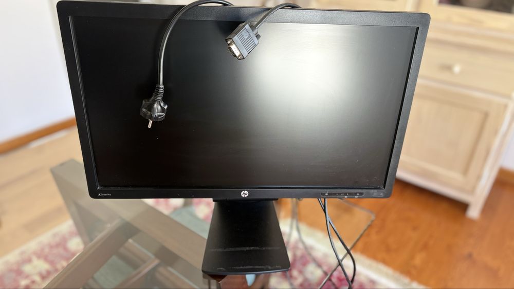 Monitor HP 23” bom estado